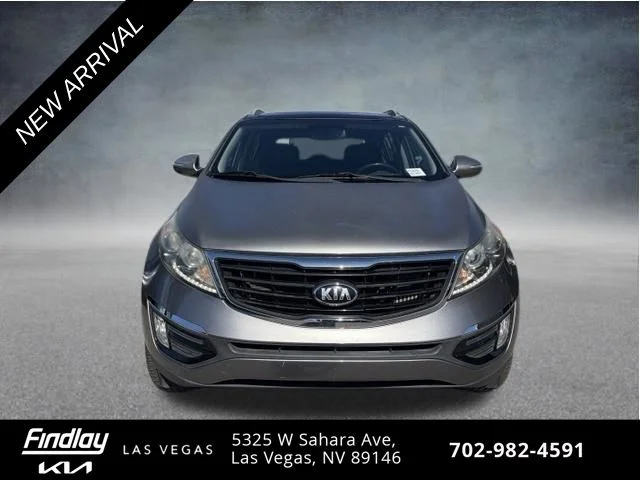 Used 2016 Silver Kia SX image 2