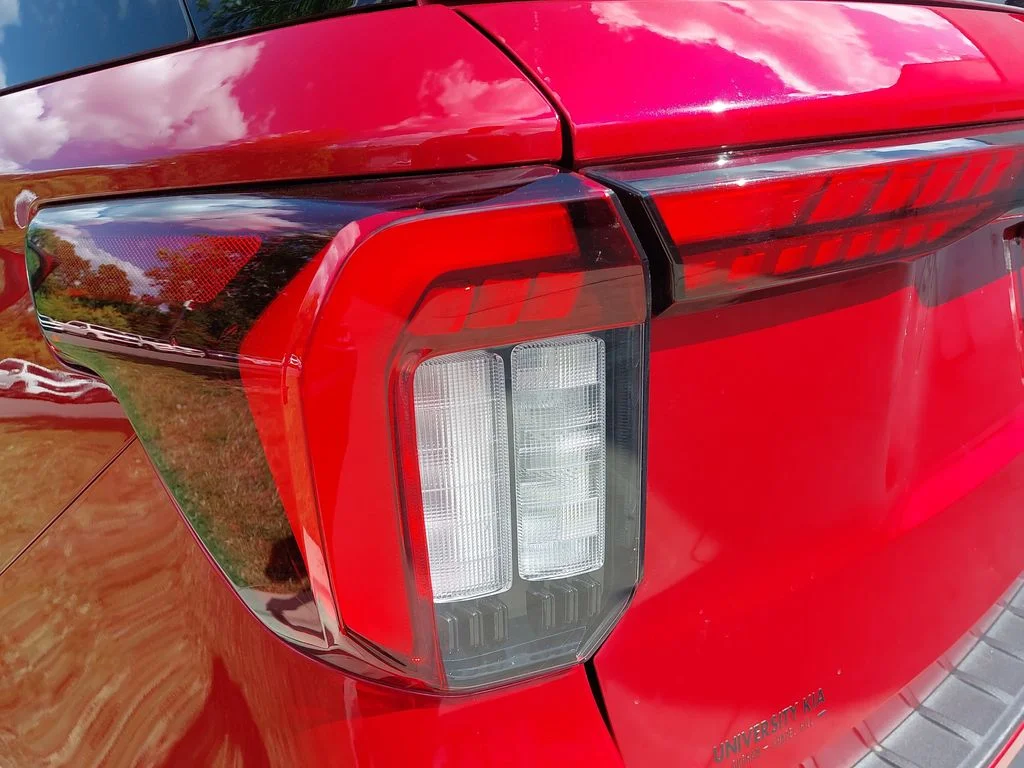 Used 2025 Red Ford ST-Line image 33