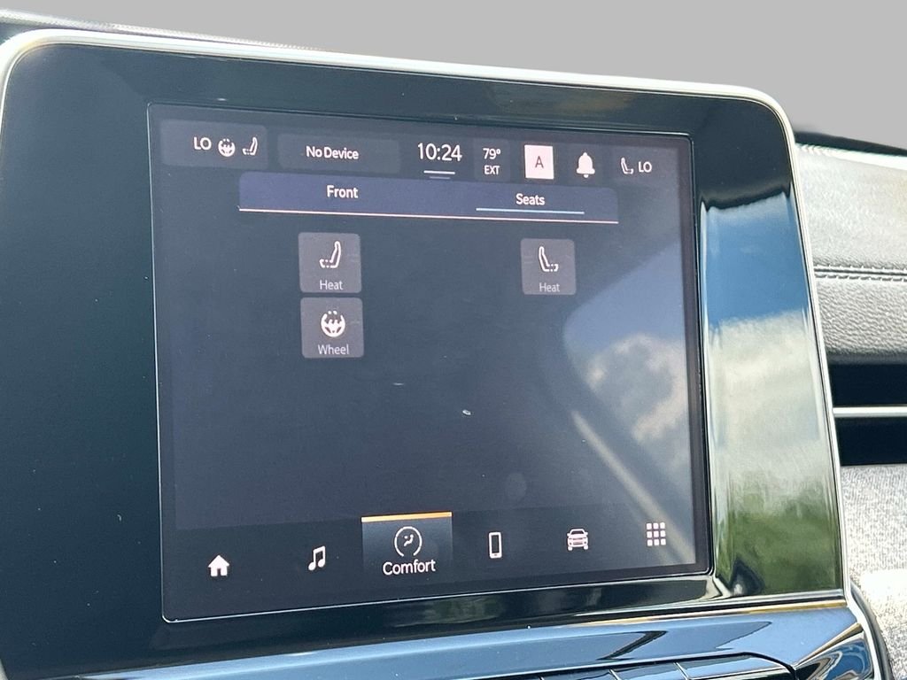Used 2022 White Jeep Latitude image 31