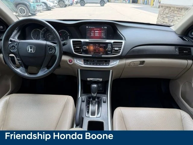 Used 2013 Red Honda EX-L image 38