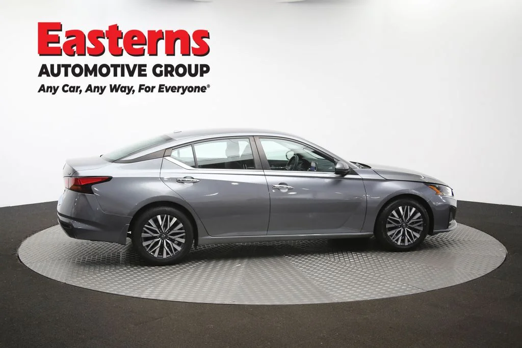 Used 2023 Gray Nissan 2.5 SV image 43