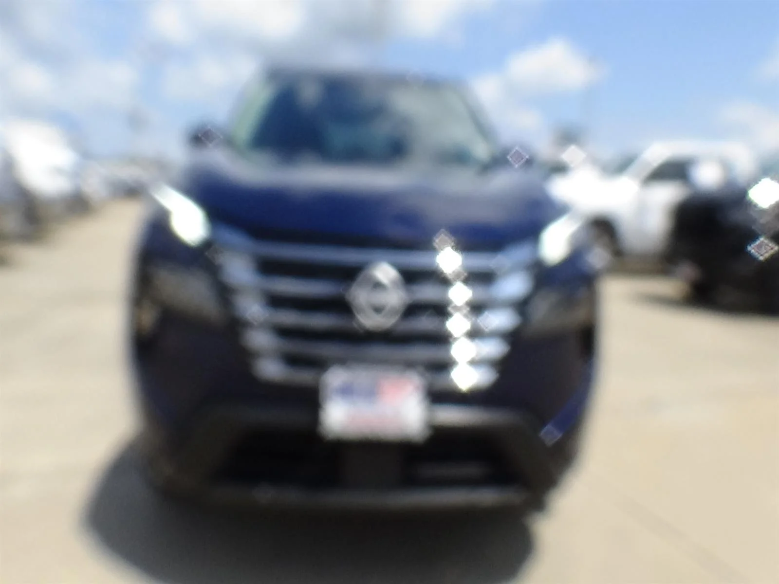 Used 2025 Deep Ocean Blue Pearl (rcj) Nissan SV image 3