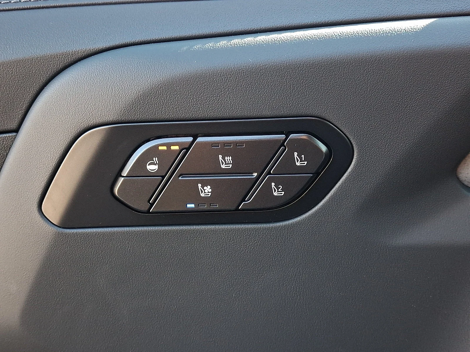 New 2027 Gray Kia X-Line SX image 21