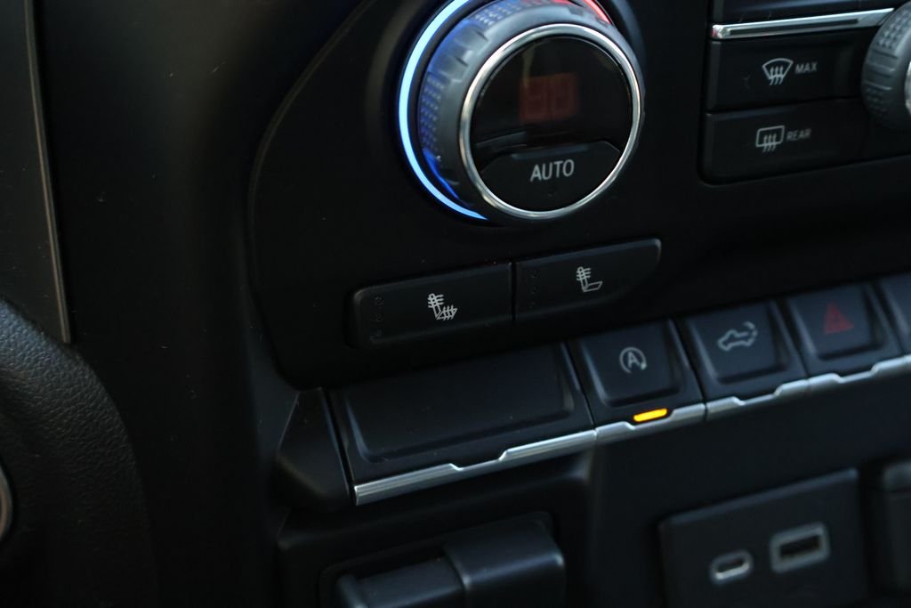Used 2019 NORTHSKY BLUE METALLIC Chevrolet RST image 28