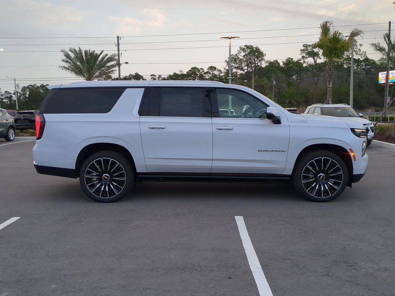 2026 Chevrolet Suburban High Country - Photo 9