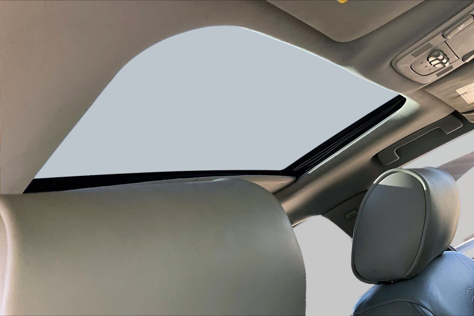 Used 2011 Radiant Silver Metallic Cadillac Luxury Collection image 13