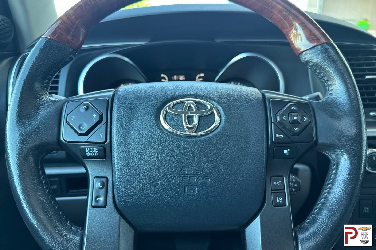 Used 2019 Silver Toyota Platinum image 29