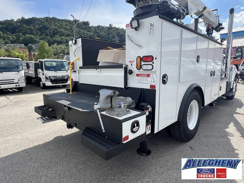 New 2025 Oxford White Ford F-750 SD Diesel Straight Frame image 15