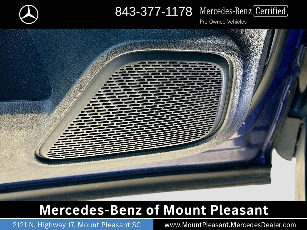Used 2021 Blue Mercedes-Benz GLB 250 image 18