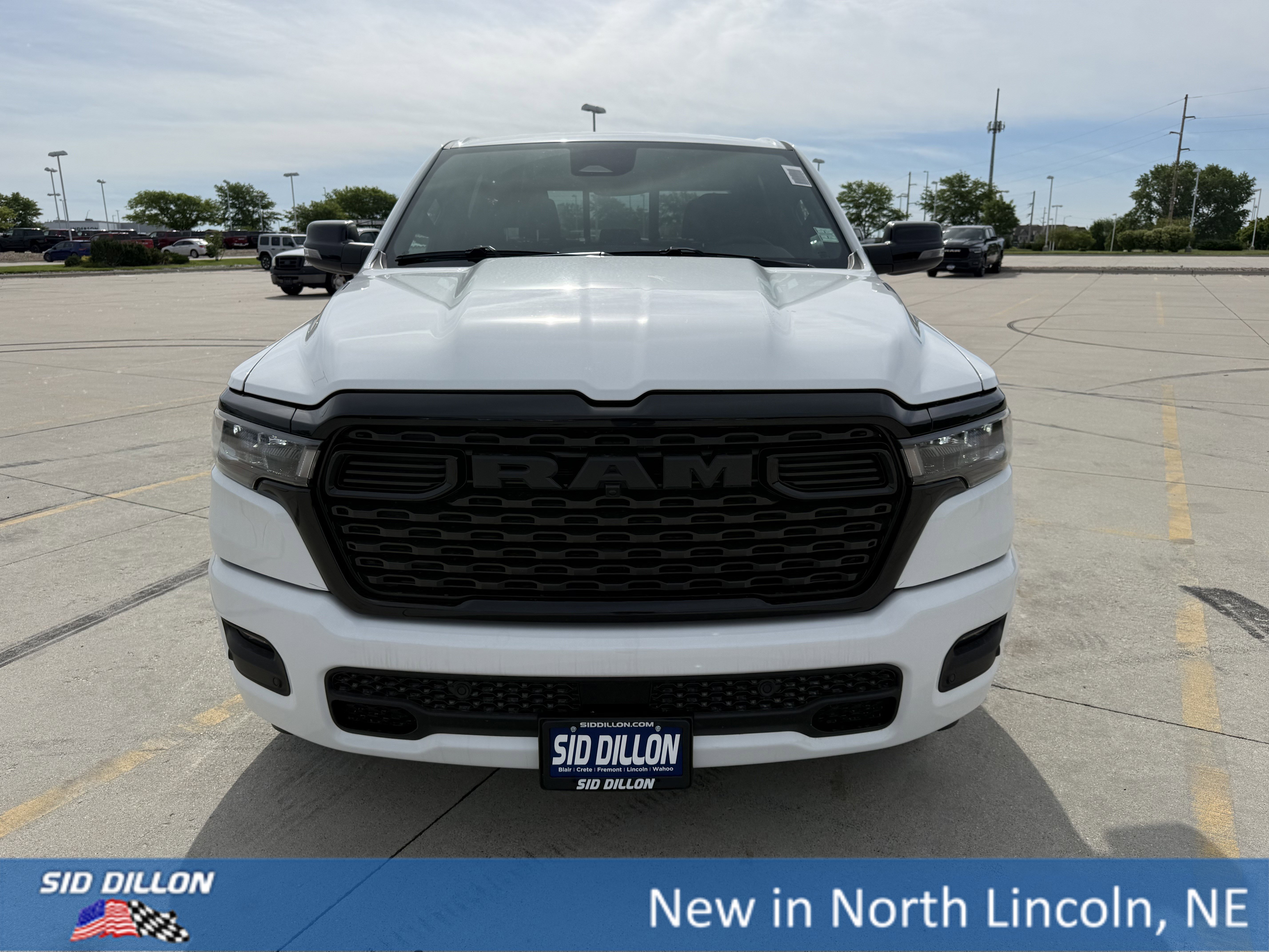 New 2026 Bright White Clear-Coat Exterior Paint RAM Big Horn image 3