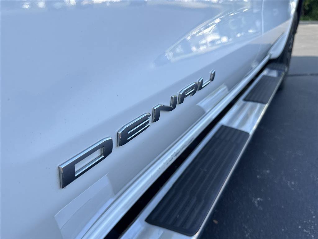 Used 2022 Summit White GMC Denali image 20