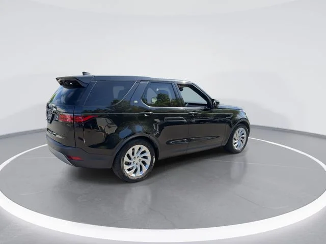Used 2024 Black Land Rover S image 8