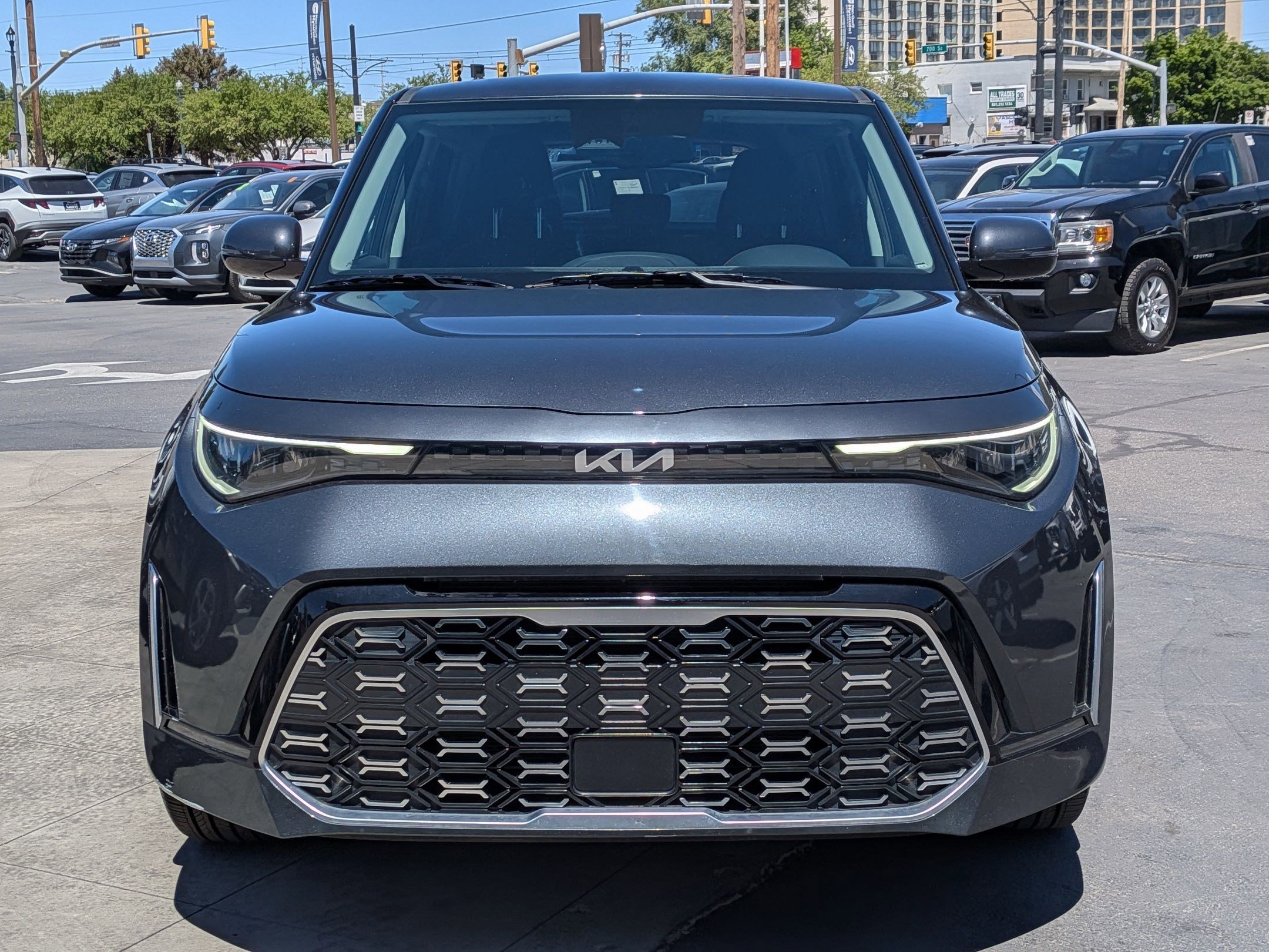 Used 2025 Gravity Gray Kia GT-Line image 9