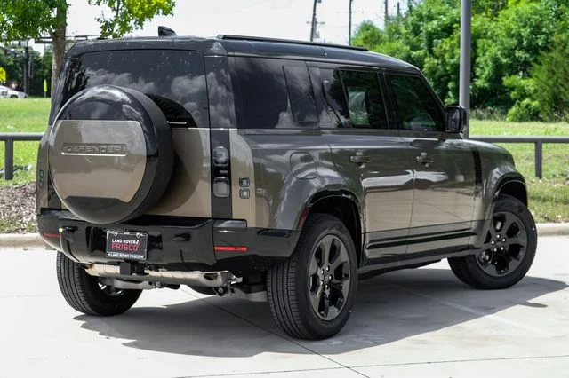 New 2026  Land Rover X-Dynamic SE image 9