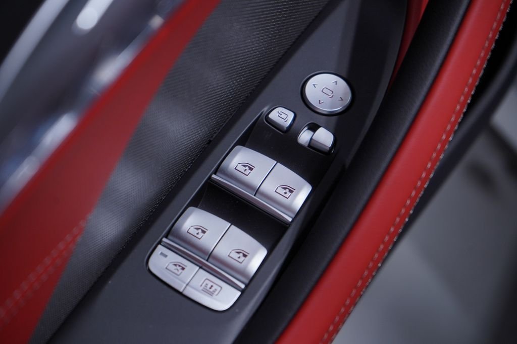 2026 BMW 8 Series 840i - Photo 17