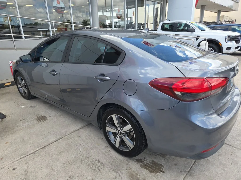 Used 2018  Kia LX image 20