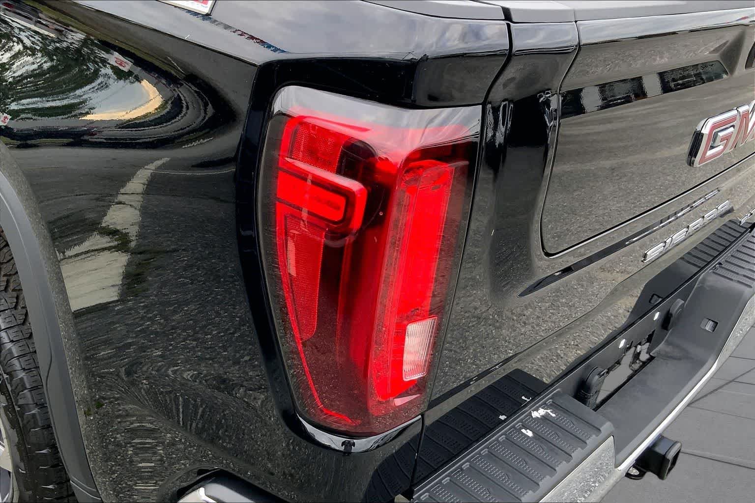 New 2026 Onyx Black GMC SLT image 13
