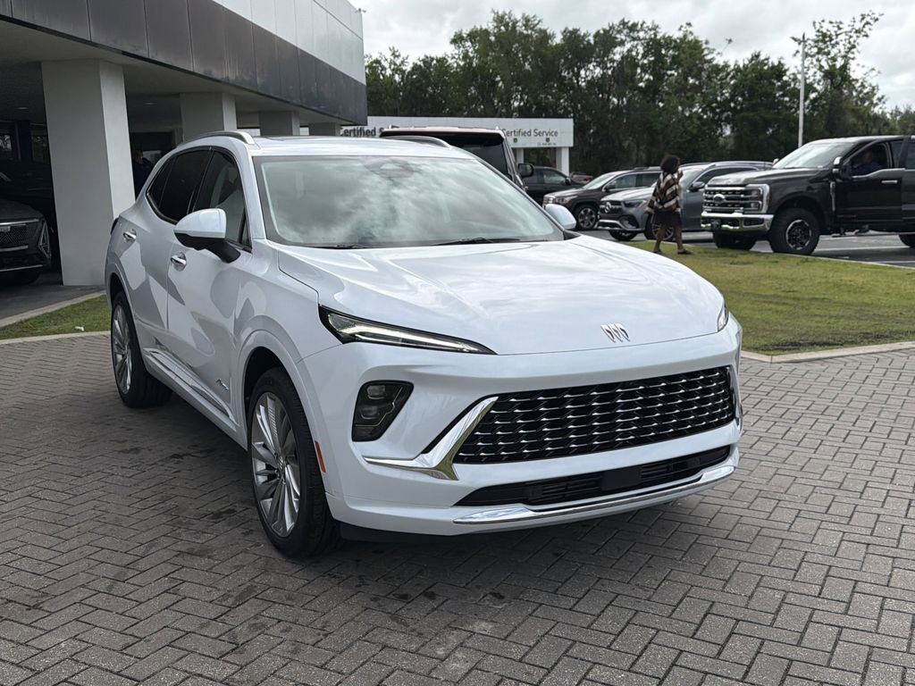 New 2026 Iridescent White Tricoat Buick Avenir image 7