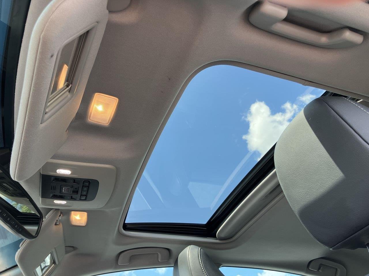 Used 2019 Black (Midnight Black Metallic) Toyota SE image 21