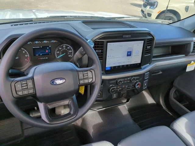 New 2026 Oxford White Ford XL image 14