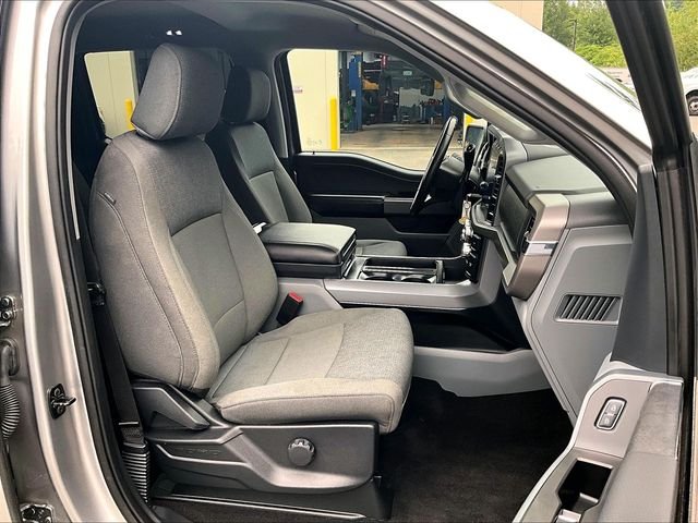 Used 2024 Silver Metallic Ford XLT image 7