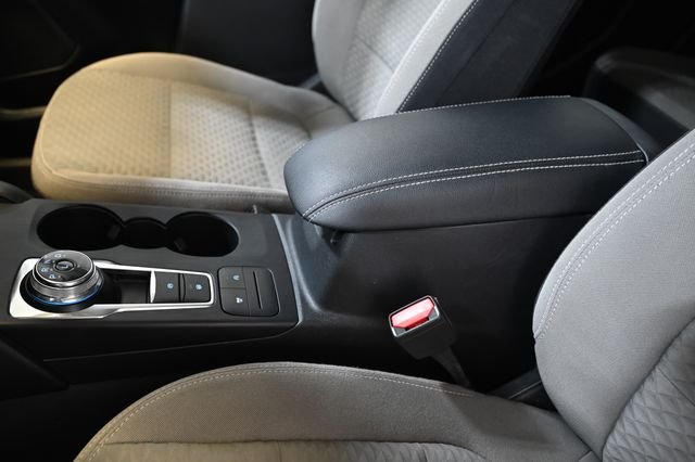 Used 2021 White Ford SE image 23
