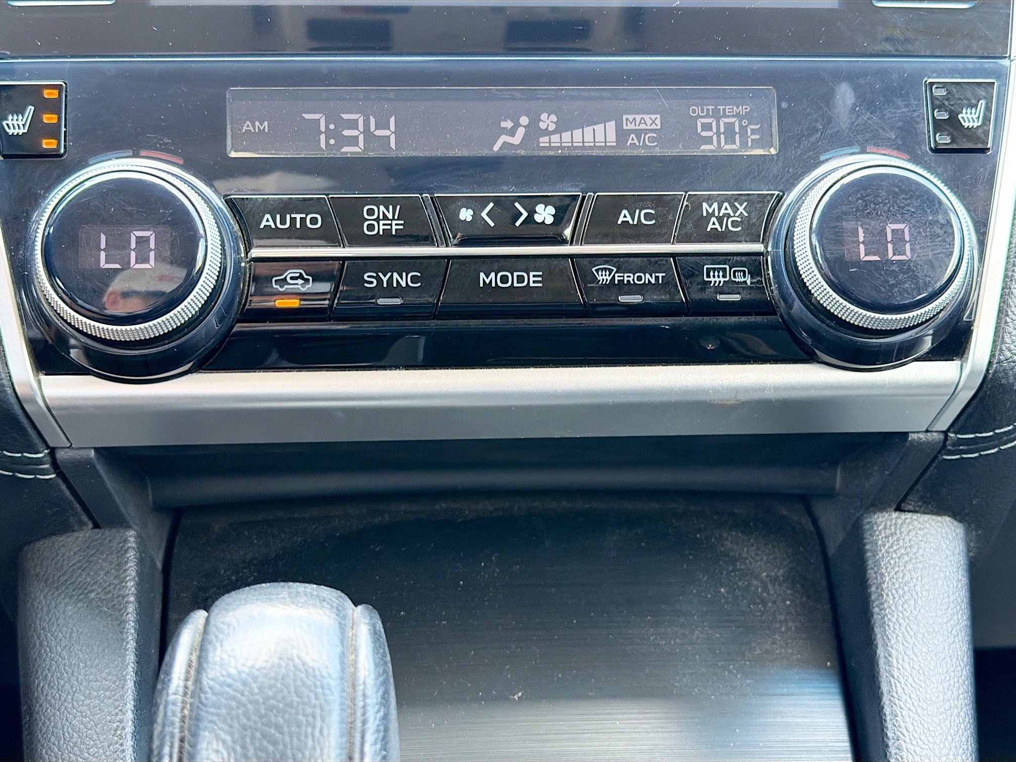 Used 2019 Crystal White Pearl Subaru Premium image 32