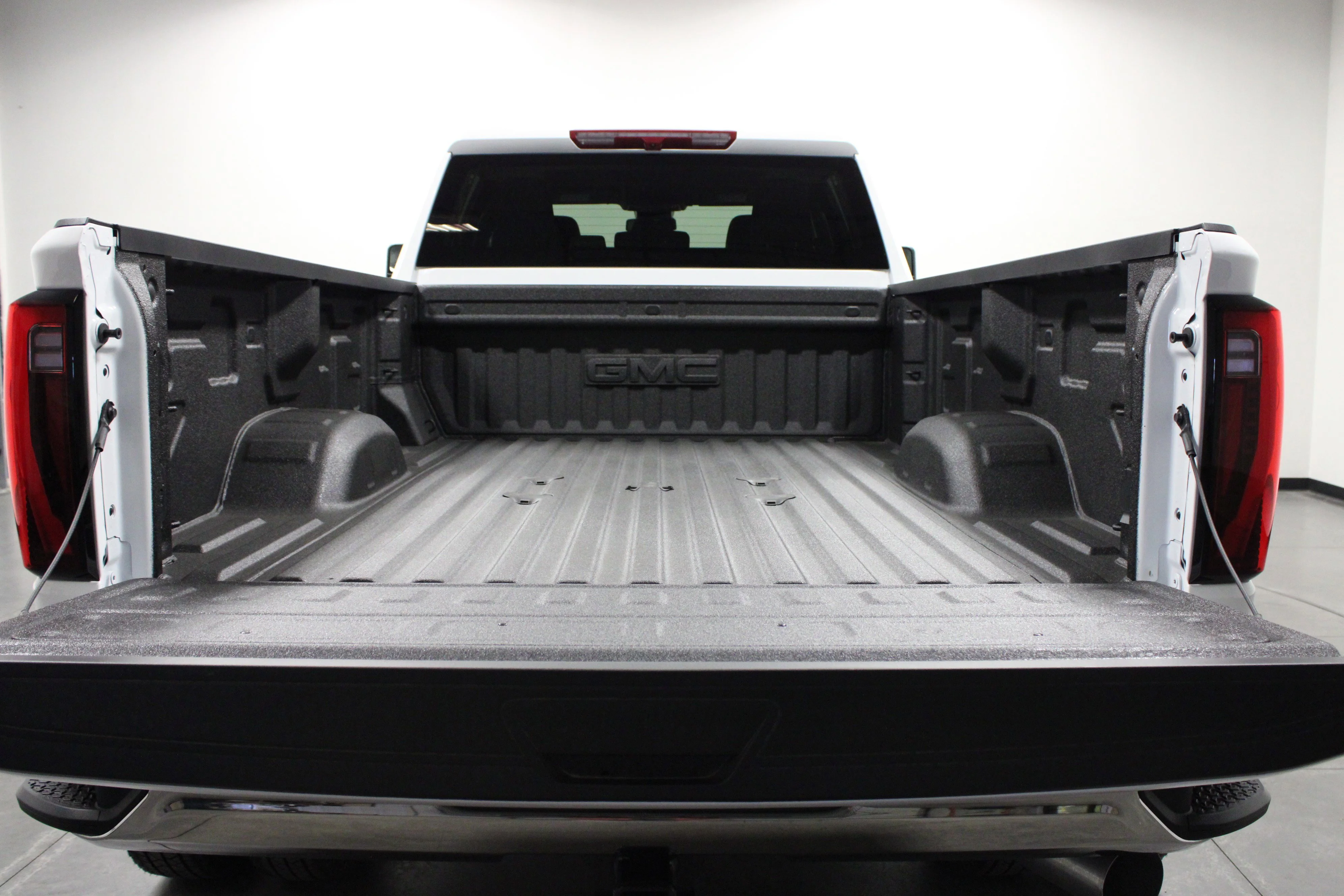 New 2026 Summit White GMC SLE DRW image 14