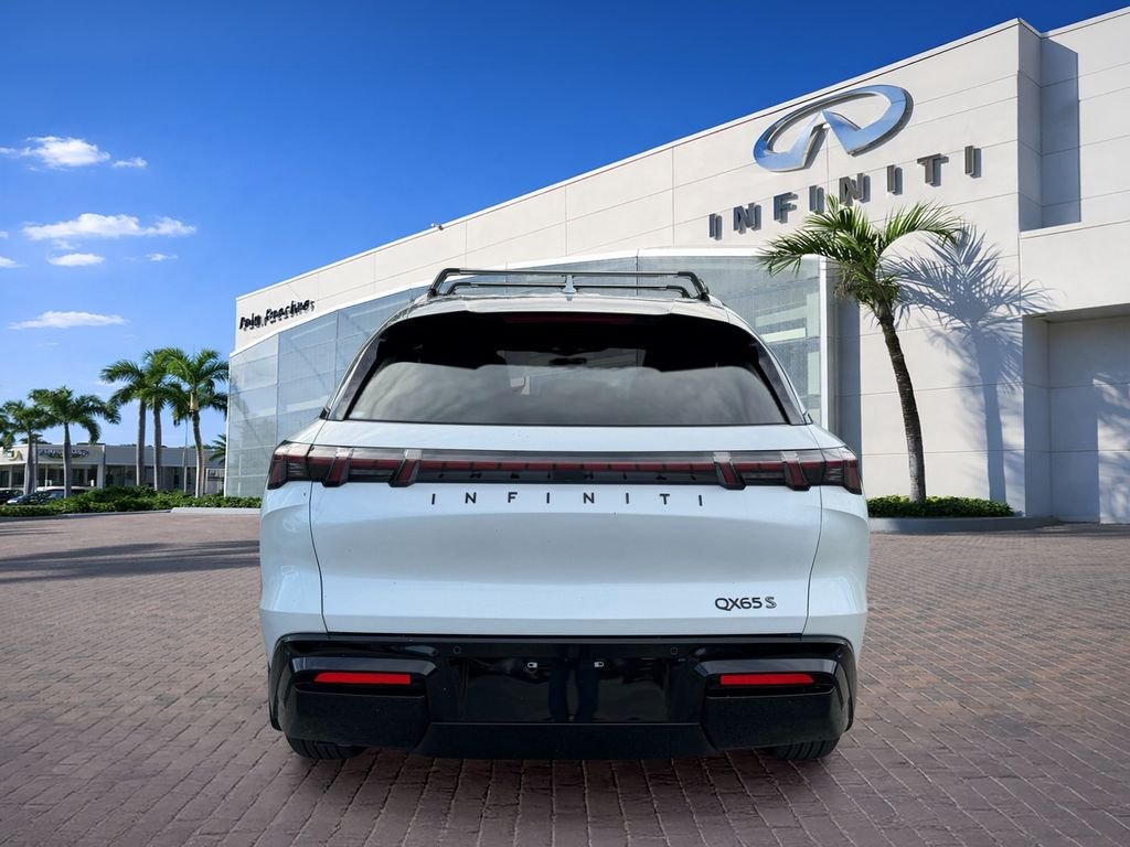 New 2027 RADIANT WHITE INFINITI Sport AWD image 6