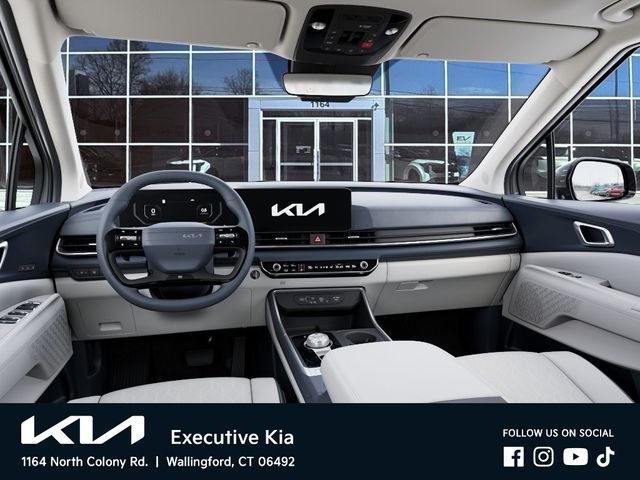 New 2027 Silver Kia  image 14