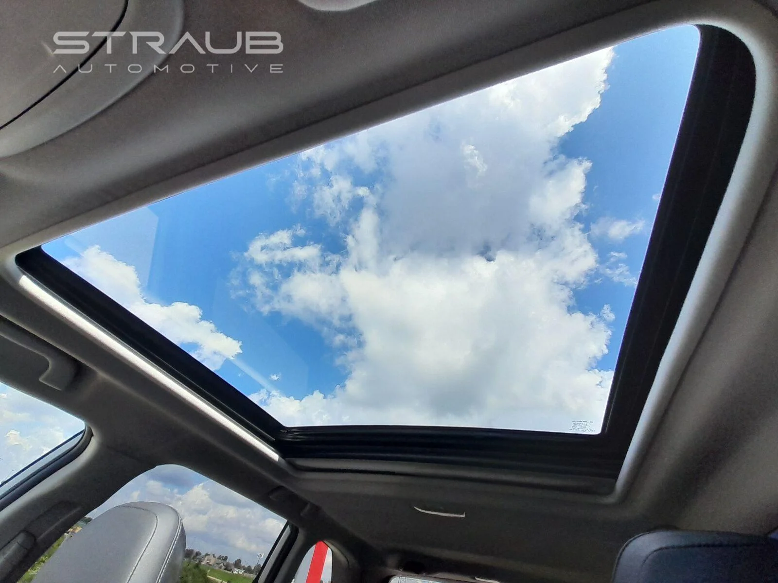 Used 2019 Crystal White Pearl Subaru Limited image 36