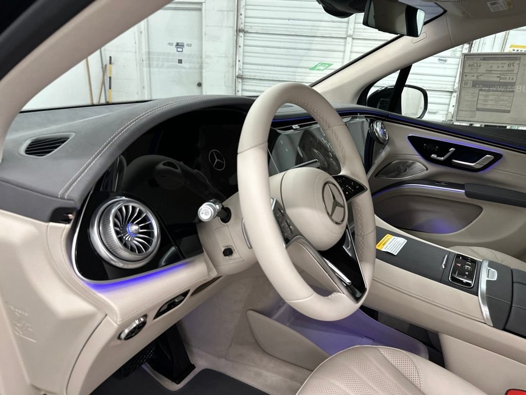 New 2027 Black Mercedes-Benz EQS 400 image 41