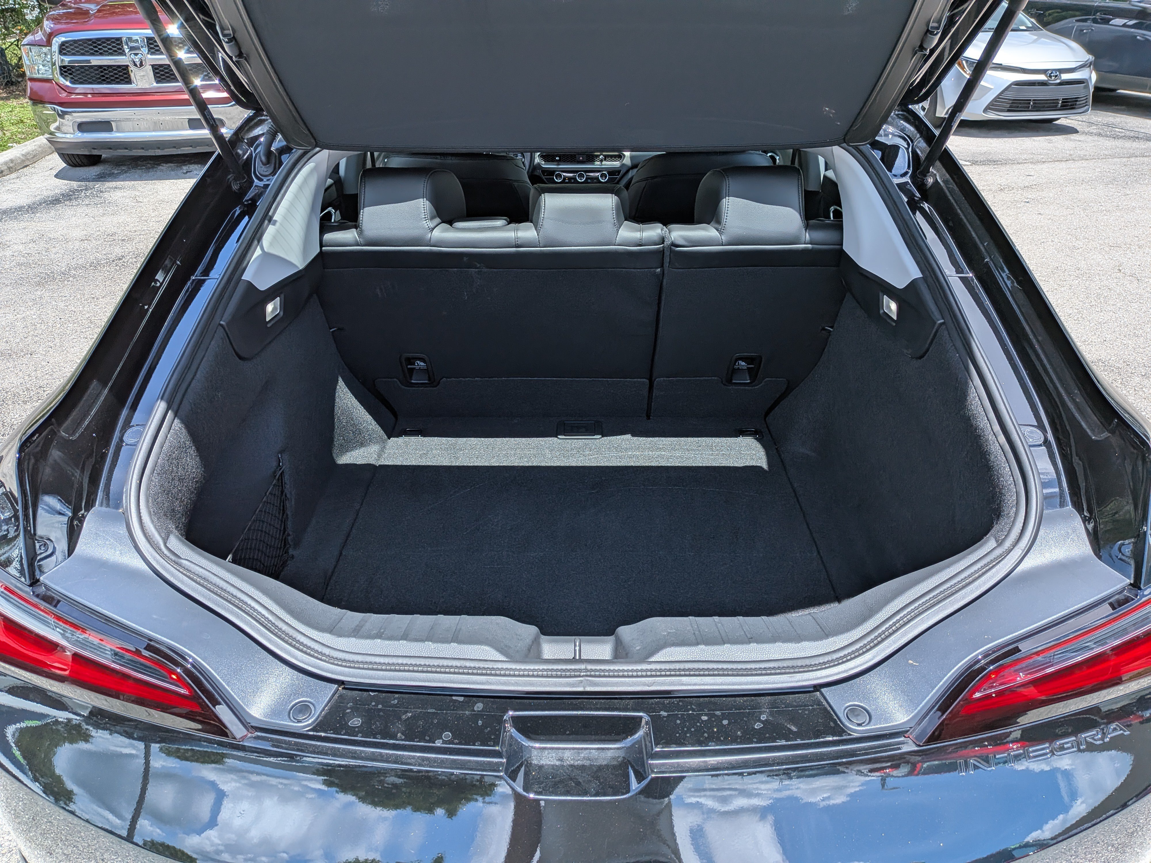 Used 2026 Majestic Black Pearl Acura Base image 13
