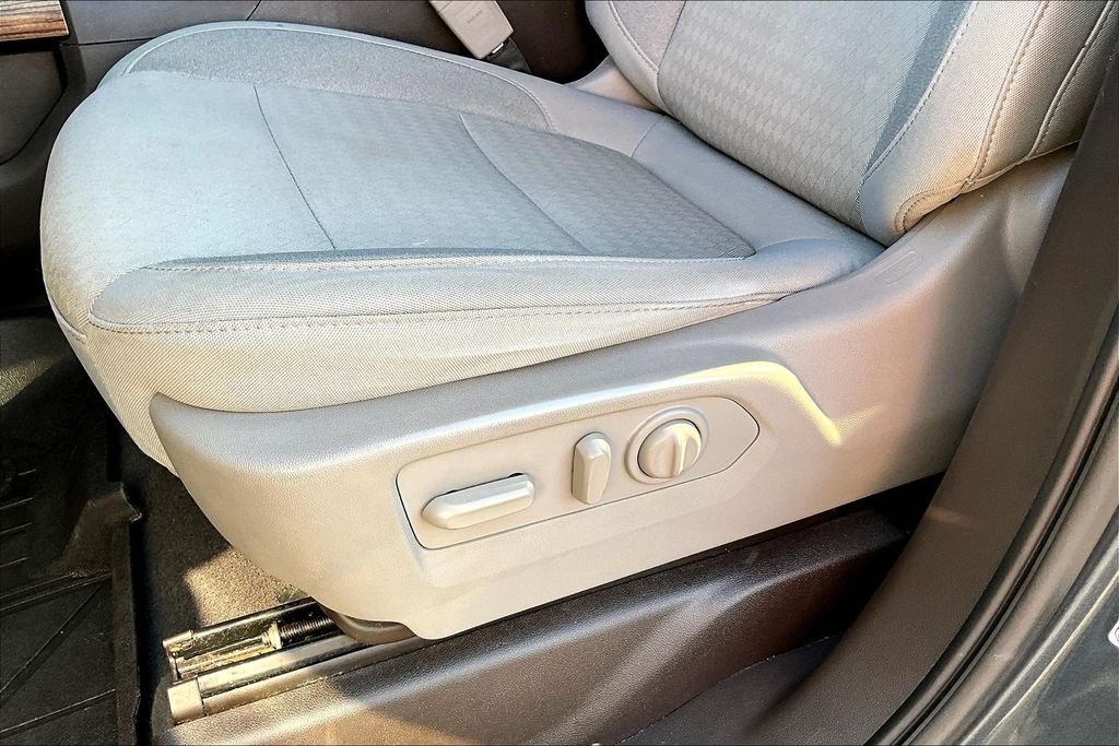 Used 2019 Shadow Gray Metallic Chevrolet RST image 38