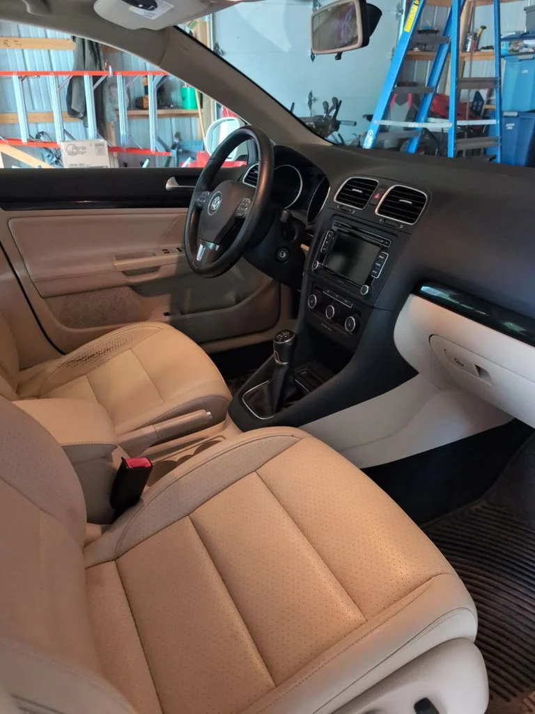 Used 2013 White Volkswagen 2.0L TDI image 2