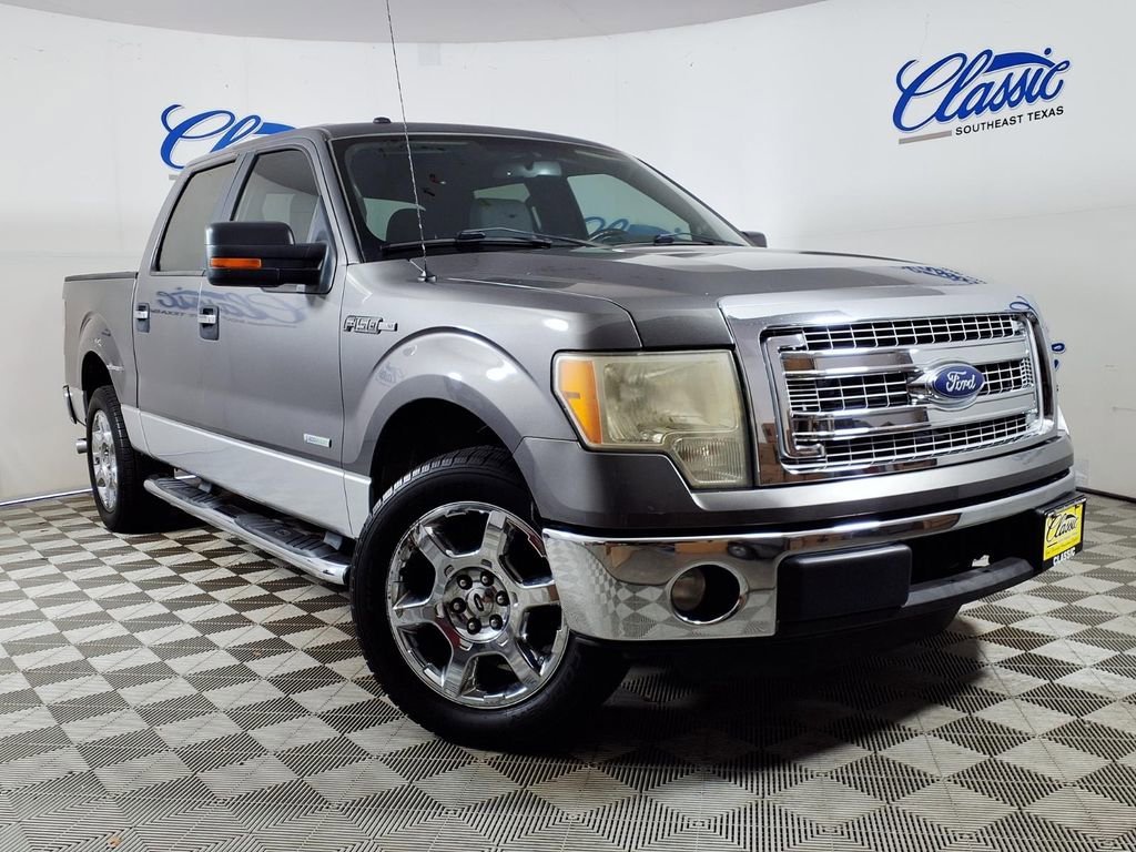 2013 Ford F-150 XLT SuperCrew 145-in's photo