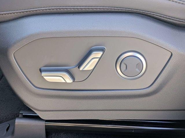 New 2027 Gray Hyundai SEL AWD image 21