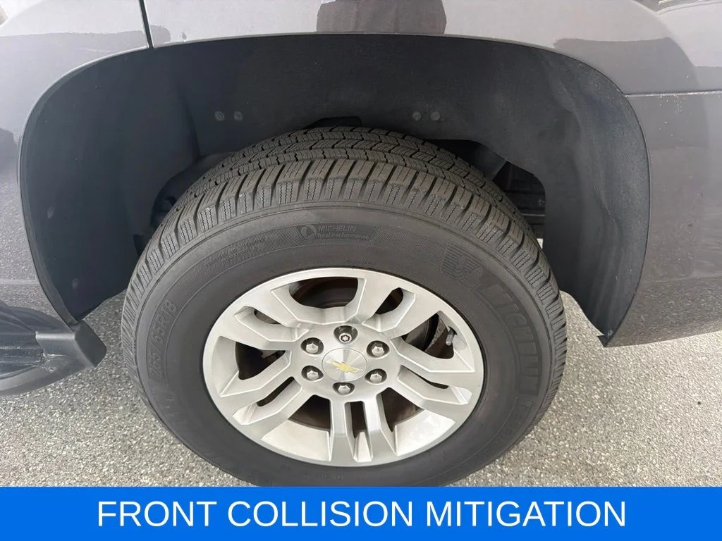 Used 2018 Gray Chevrolet LT image 5