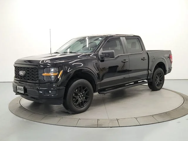 Used 2025  Ford STX image 3
