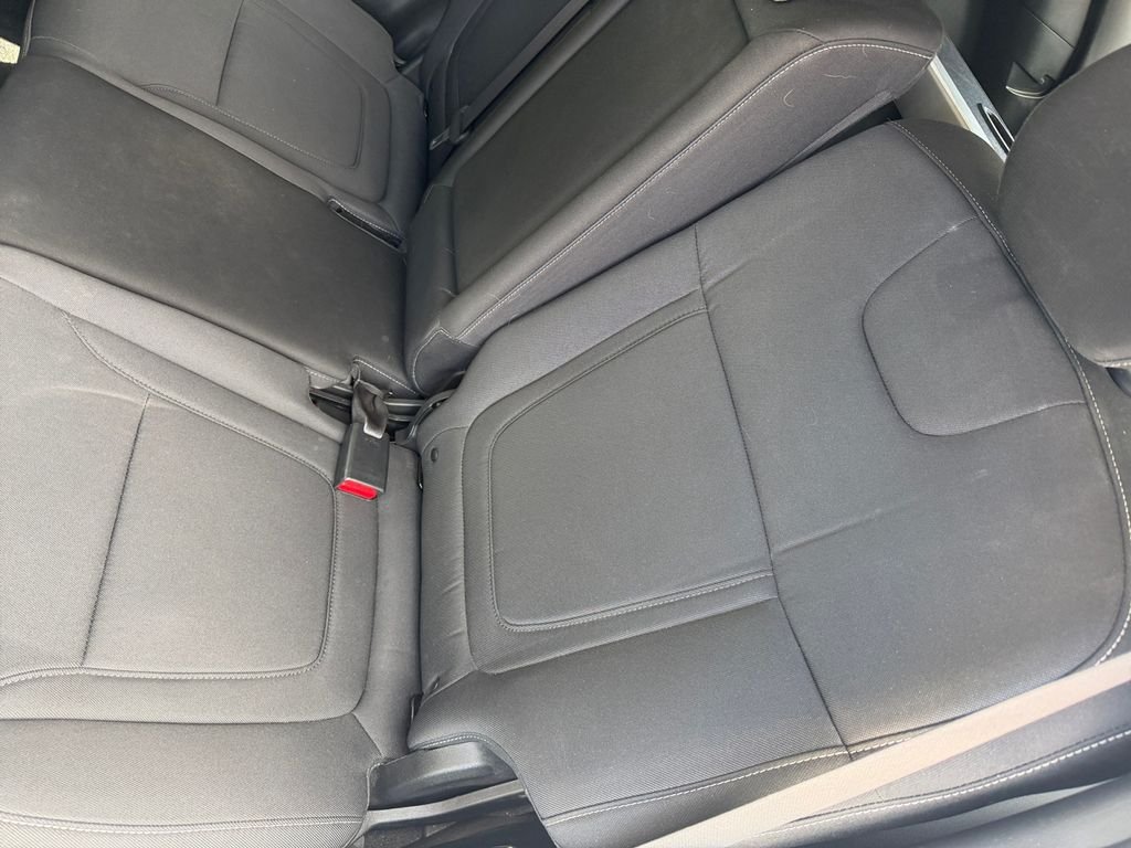 Used 2022 Gray Hyundai SEL image 19