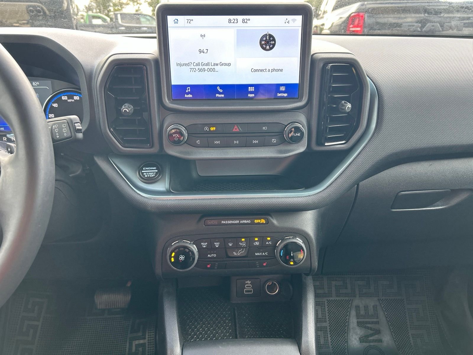 Used 2024 White Ford Badlands image 17