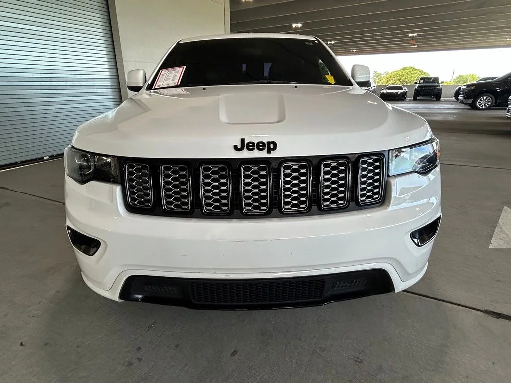 Used 2020 Bright White Clearcoat Jeep Altitude image 8