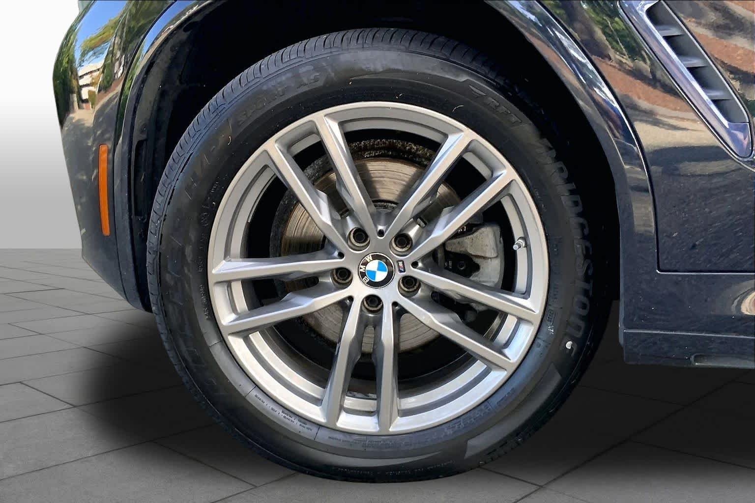 Used 2020 Carbon Black Metallic BMW xDrive30i image 10