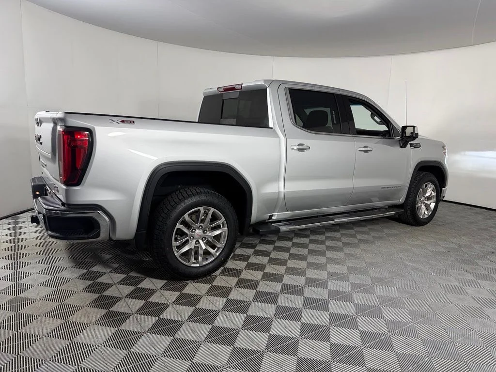 Certified Used 2022 Silver GMC SLT image 5