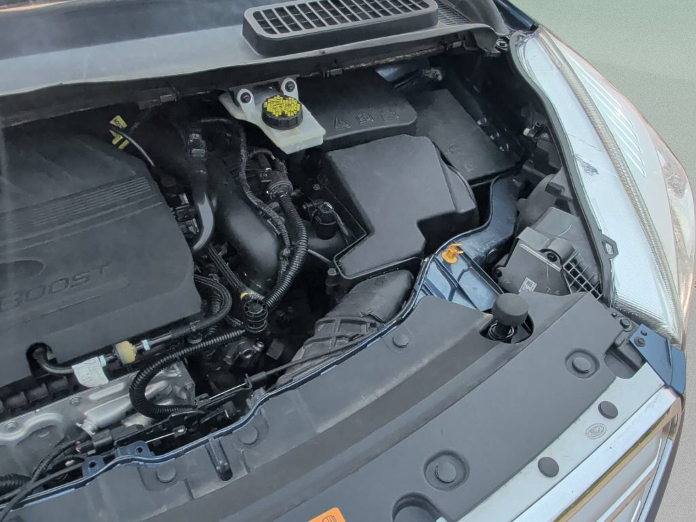 Used 2018 Blue Metallic Ford SEL image 11