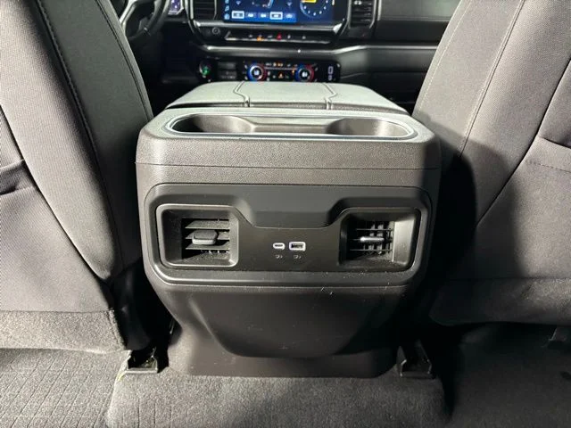 Used 2024 White Chevrolet LT image 33