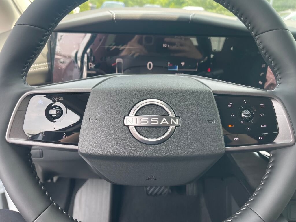 New 2026 Everest White Pearl Tricoat Nissan Platinum image 15