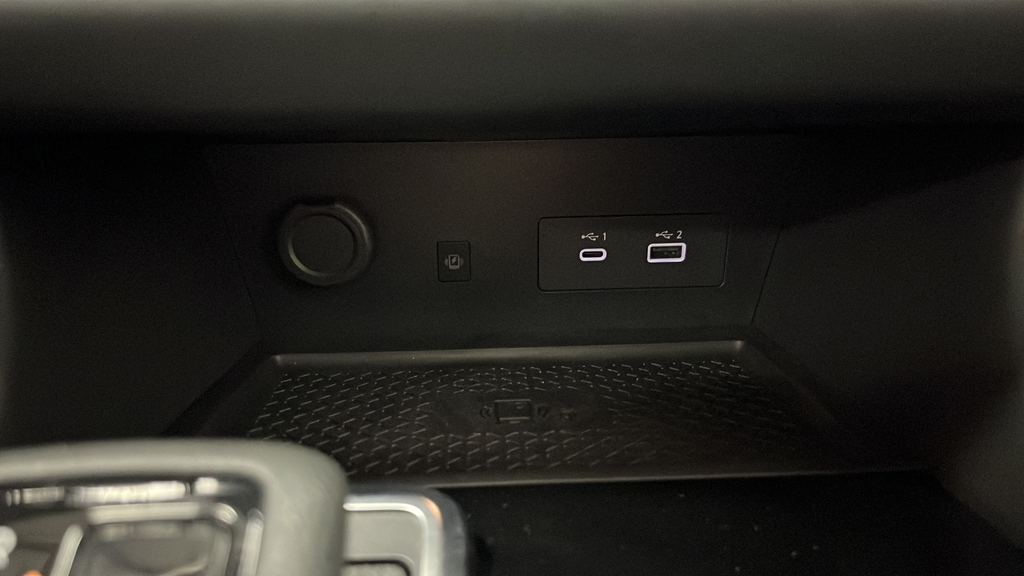 Used 2025 Gun Metallic Nissan SL image 32