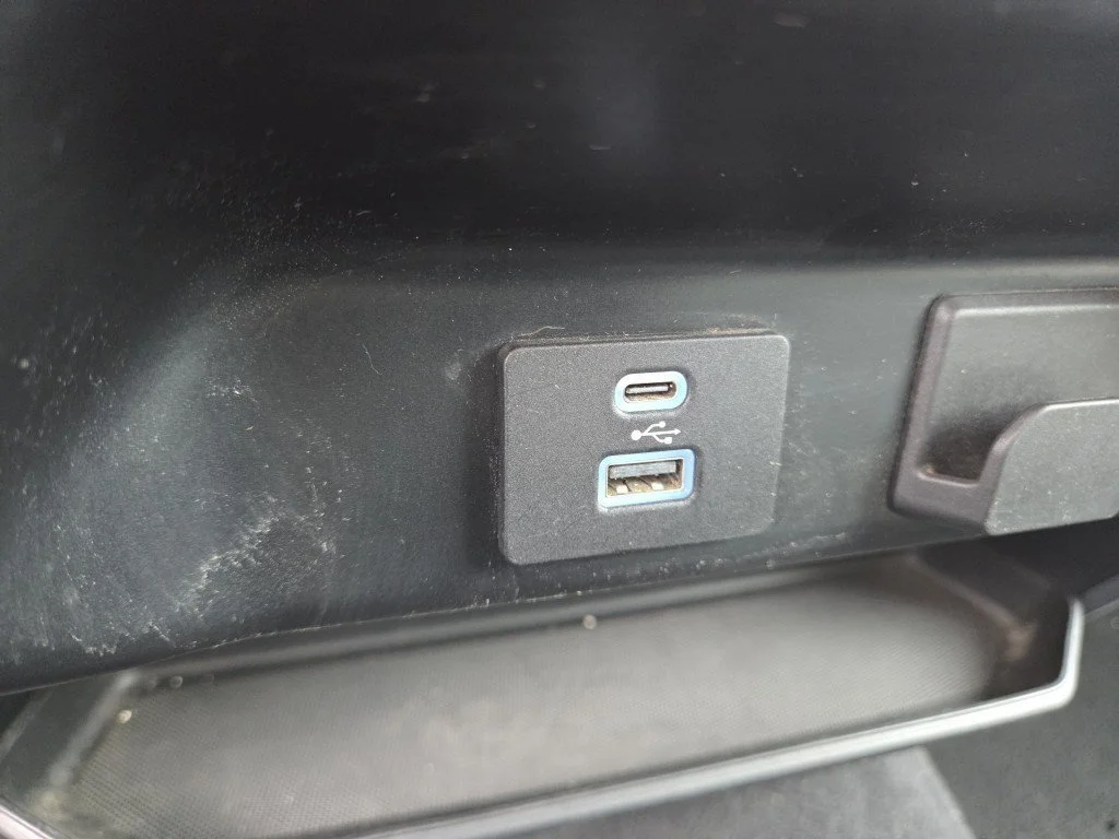 Certified Used 2023 Oxford White Ford XLT image 39