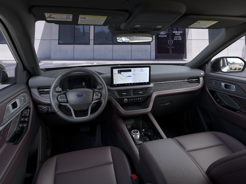 New 2026 Star White Metallic Tri-Coat Ford Platinum™ image 9